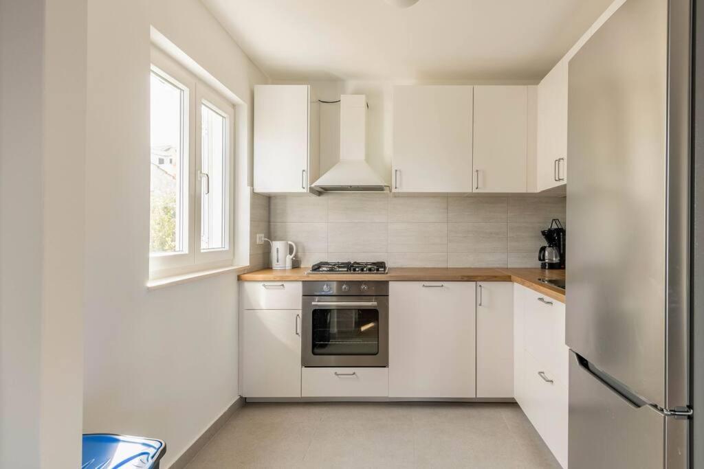 Garden House Sutivan Zewnętrze zdjęcie
